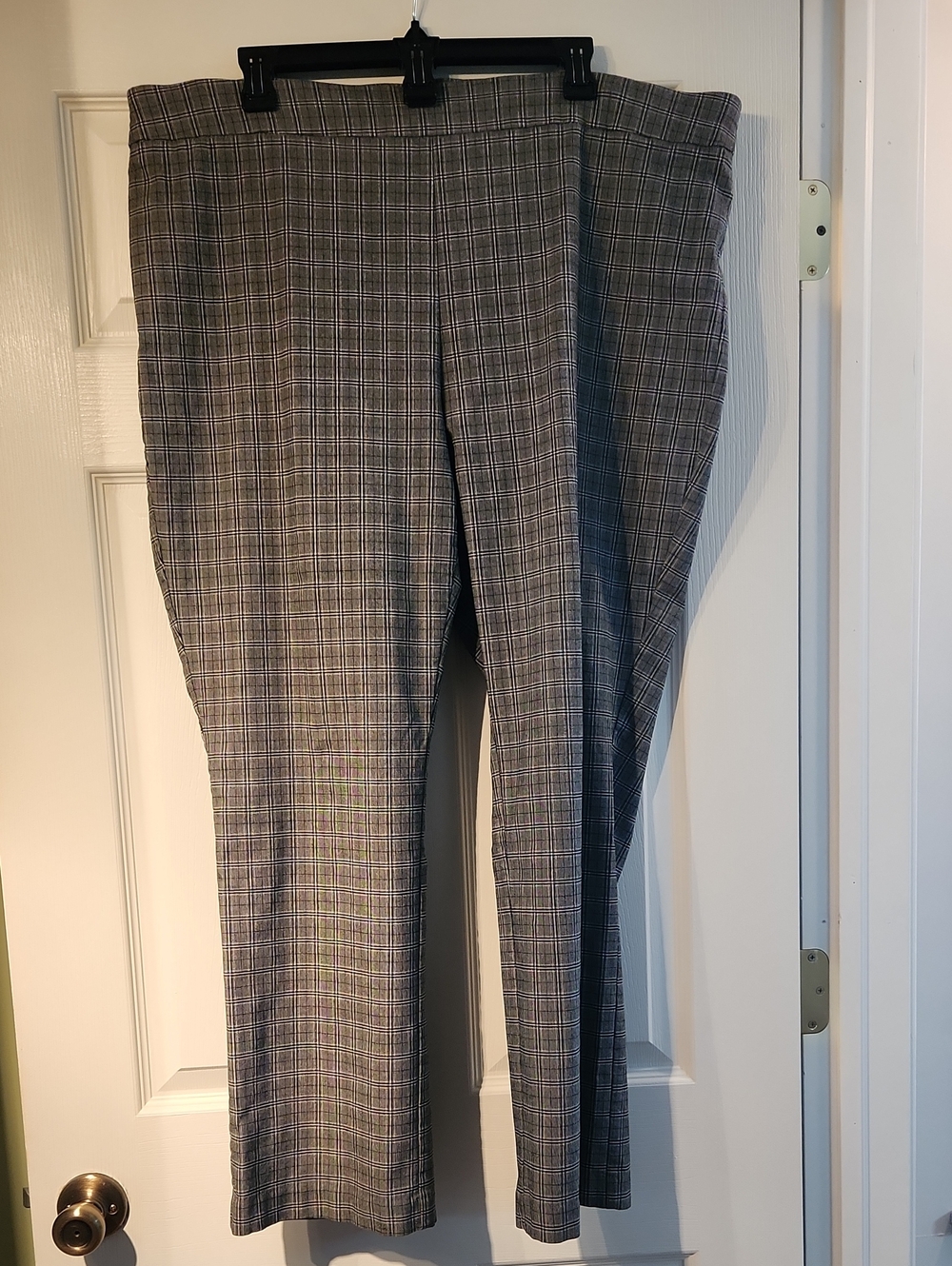 Briggs New York Gray Plaid Straight-Leg Pants